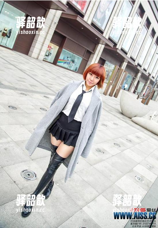 AISS爱丝(黄金版) - 西雅的女骑士写真合集：魔法与阳光下的秘密