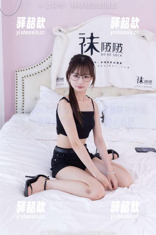 BoBoSocks袜啵啵-小沫 BoBoSocks袜啵啵 - 短筒白棉袜与小沫:一组图片作品,温暖你的小心肝
