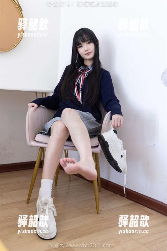 BoBoSocks袜啵啵-雪糕 BoBoSocks袜啵啵 - 雪糕全套写真,油亮黑丝让人想冲去冰淇淋店!