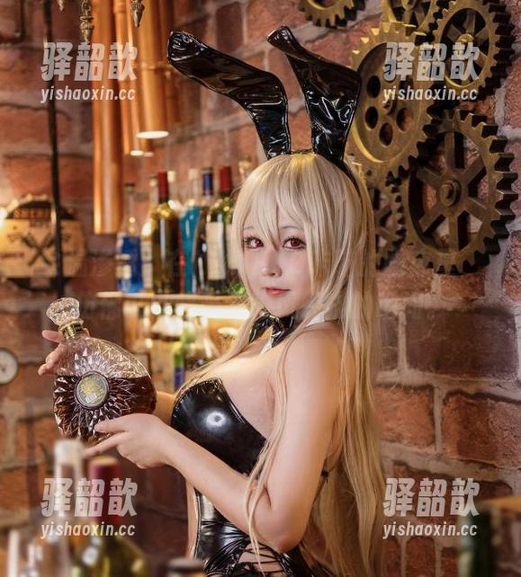 KANEKO咔喵 余温渗透:在KANEKO咔喵的图库里,仿佛可以感受到微风轻拂的瞬间。