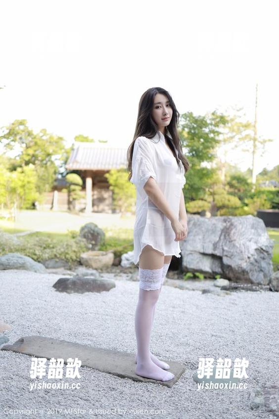 MFStar模范学院 - 郭忆然的私房校服，图包里藏着什么秘密？