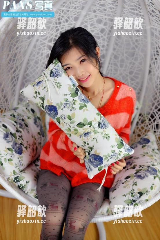 PANS摄影-叮当 PANS摄影 - “叮当的校服写真集:穿上它,谁还不是心里住着个学生!”来下载一份,确保你的心跳加速。