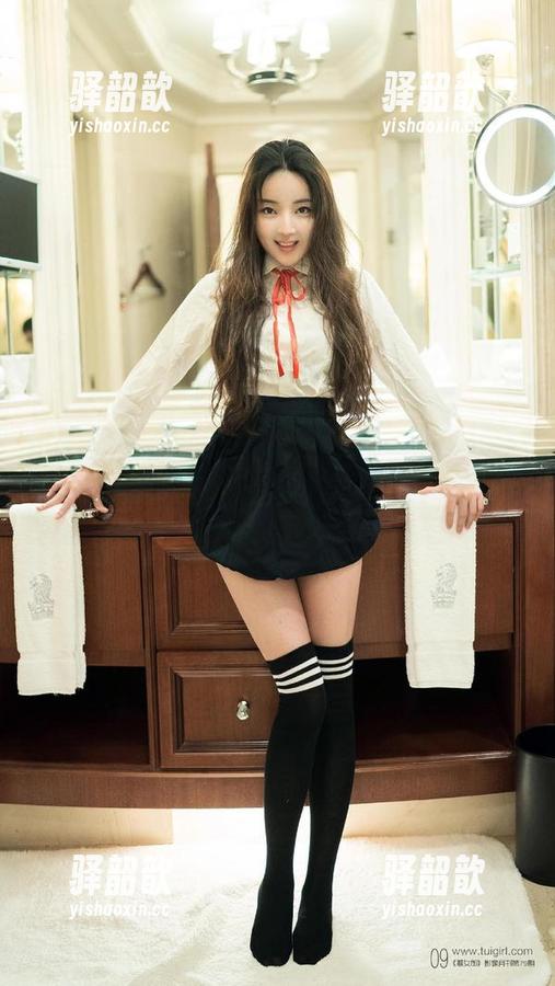 TuiGirl-何何夕 TuiGirl - 日常多一点:何何夕在线写真中的小确幸和小尴尬