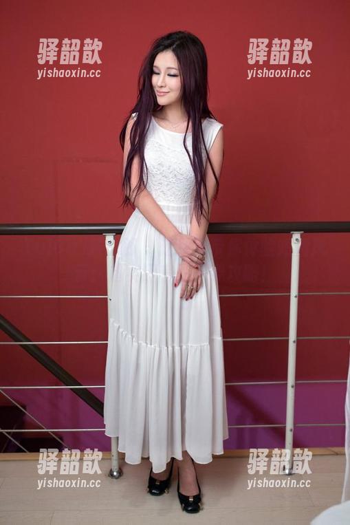 TuiGirl推女郎-赵梦洁 TuiGirl推女郎 - 赵梦洁带你体验短裙风云:超实用套图下载攻略!