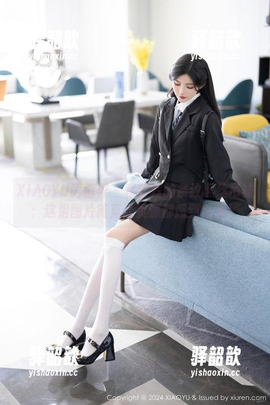 XIAOYU语画界-程程程 XIAOYU语画界 - 程程程的条纹黑丝吊袜:这组图片简直让资源都感到羞愧!