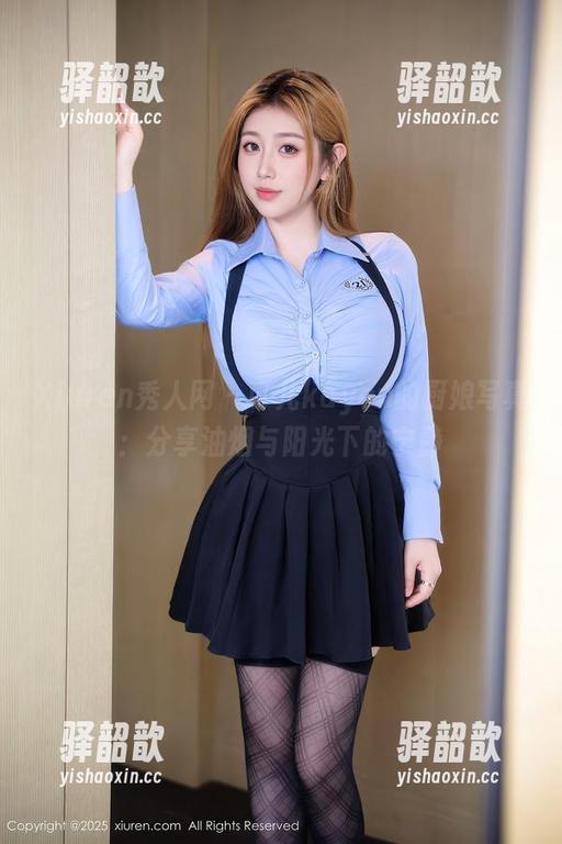 Xiuren秀人网-可儿kayen Xiuren秀人网 - 可儿kayen的厨娘写真:分享油烟与阳光下的宁静