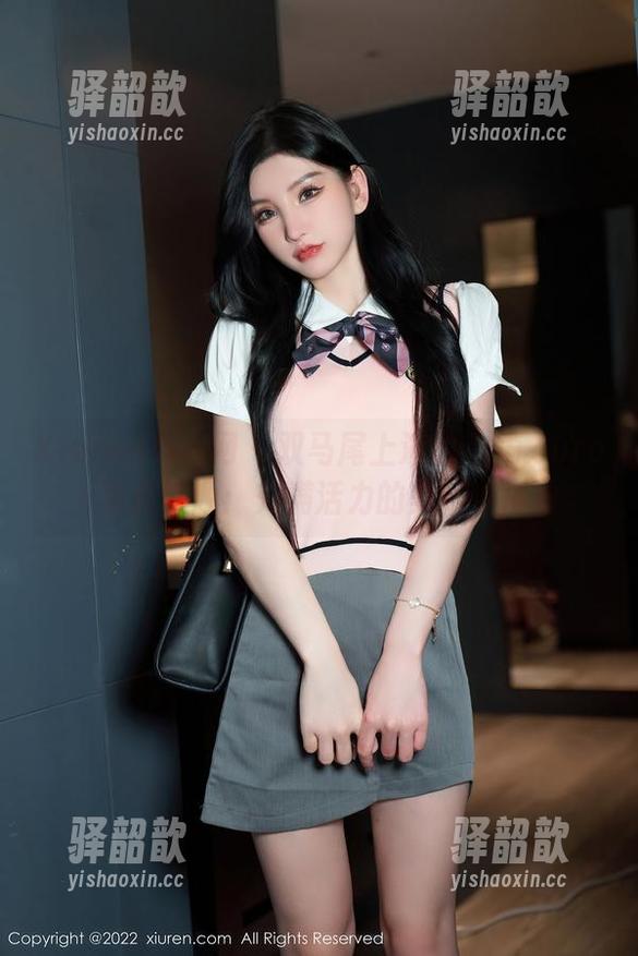 Xiuren秀人网 - 双马尾上演的媃柔rourou写真资源：充满活力的美丽小插曲