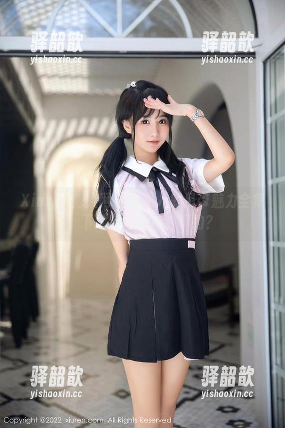 Xiuren秀人网-曦宝儿 Xiuren秀人网 - 曦宝儿的吊带魅力全集,下载后本周末约不约?