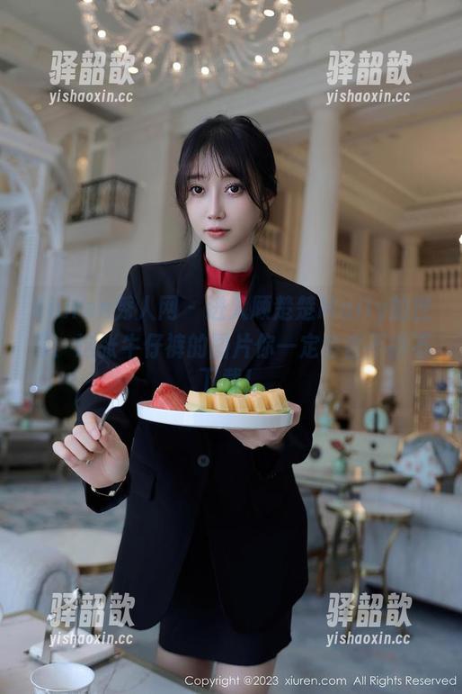 Xiuren秀人网-顾楚楚Maily Xiuren秀人网 - 进入顾楚楚Maily的世界:这张牛仔裤的图片你一定会舍不得不下载!