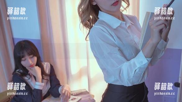 户外魅影：云溪溪的无圣光套图，直击心灵