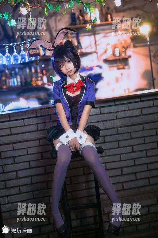 兔玩映画 兔玩映画忧郁少女图包——不只是少女,还有那一丝难以启齿的孤独。
