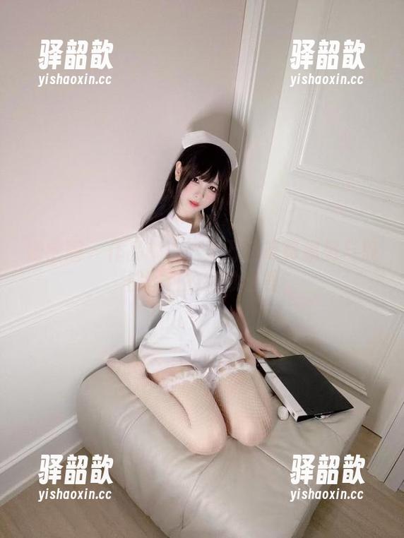 微密圈 - 作品解密：十万口草莓粥粥与舰长图包的绝妙碰撞