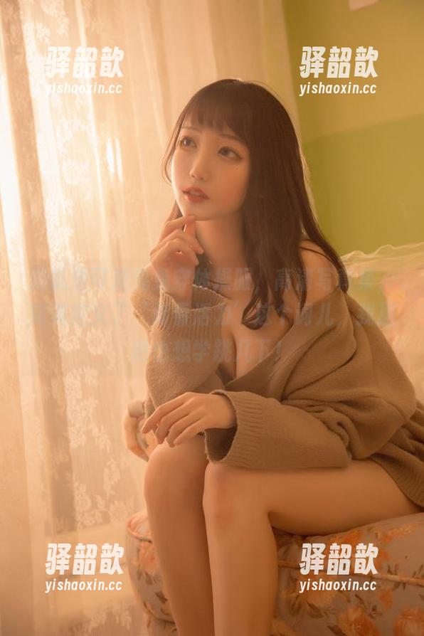 周叽是可爱兔兔 周叽是可爱兔兔穿体操服,高清写真集,完美定义了‘青春活力’这个词儿,我居然也想学跳几下!