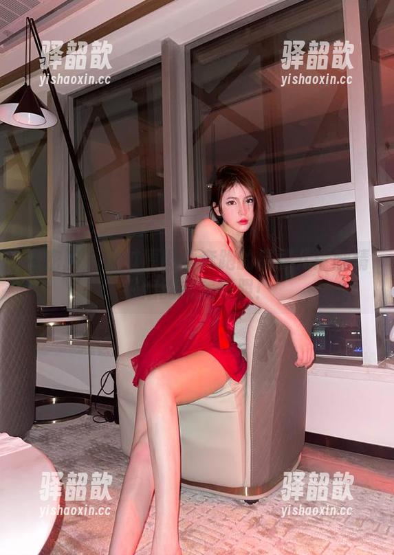 奔跑的晶骡儿 微密圈 - 透过原图看奔跑的晶骡儿:腿精御姐的完美写照!