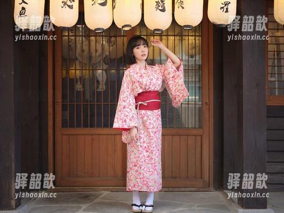真实的姜仁卿(강인경)，私房粉色内衣写真图包，你敢看吗？