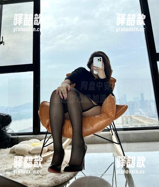 微密圈 - 白色幻想：网盘中安妮yoo的作品让你心跳加速