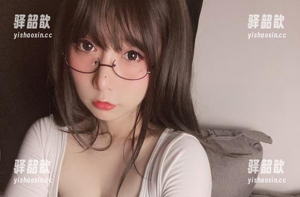 小泉学姐吖 图库太美了!小泉学姐吖的甜心作品让人心动不已