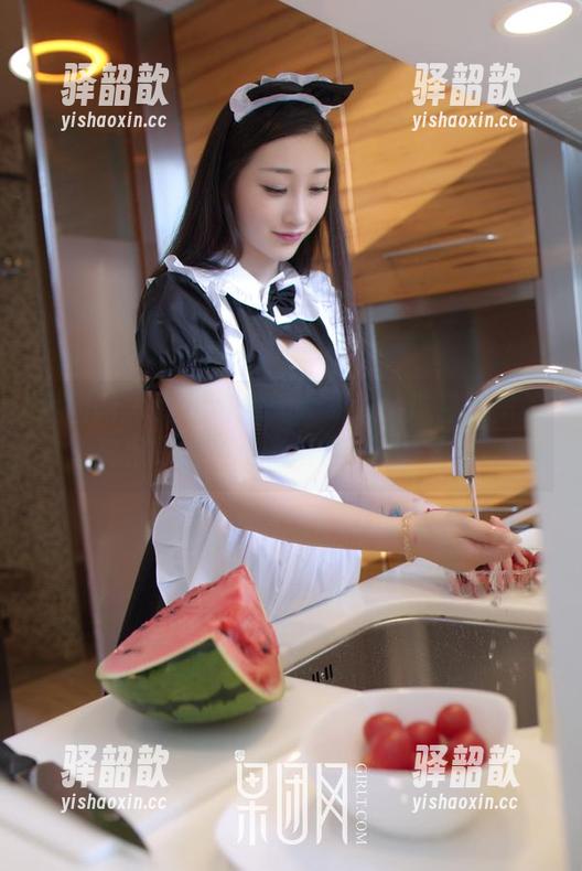 果团网-酸酱兔 果团网 - 酸酱兔夏天大放送!作品集里的秘密原图,准备好被惊艳了吗?