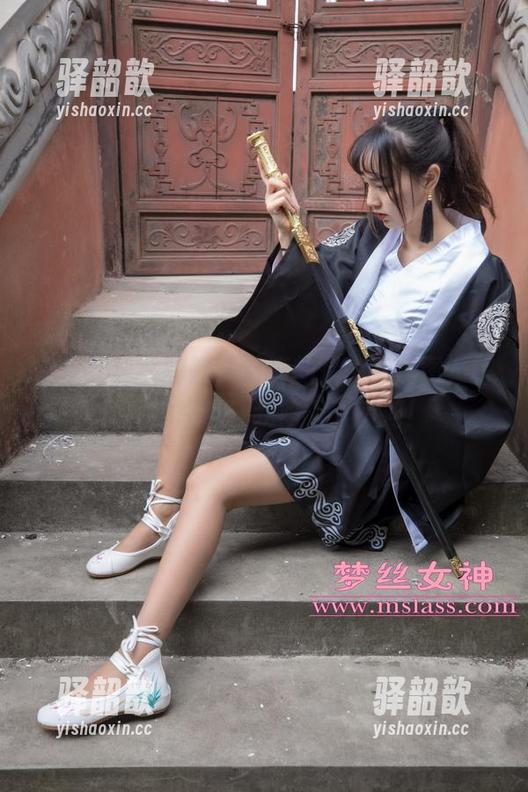 梦丝女神 - 等等，这真的是少女美图？莹仙女的图包让我陷入了爱河！