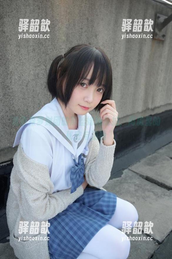 森萝财团 走进森萝财团的黑丝妹妹私拍,闺房里的秘密与温暖