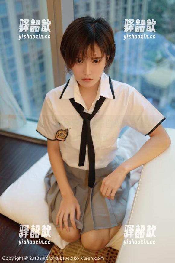 模范学院-韩静安 模范学院 - 韩静安的高清图册,裤里丝中的绝美细节