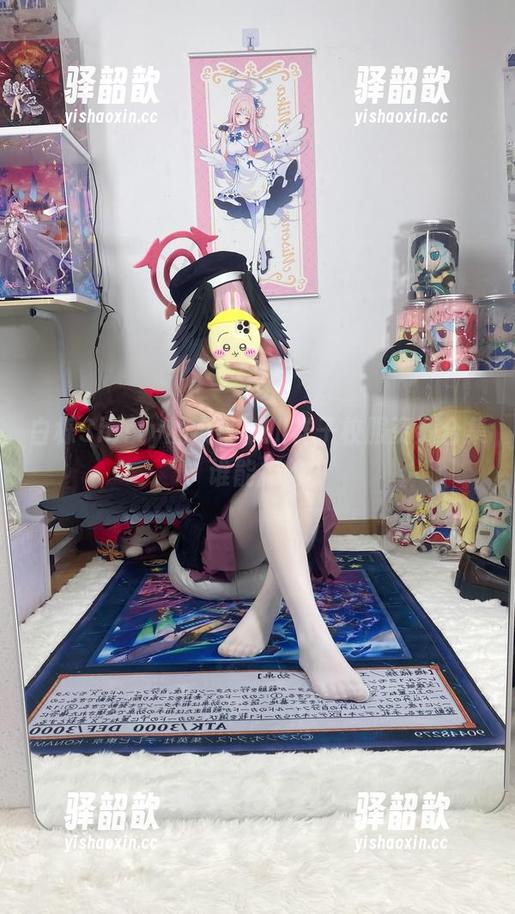 白栎Shirly的疯狂丰川祥子校服资源合集，谁能拒绝？