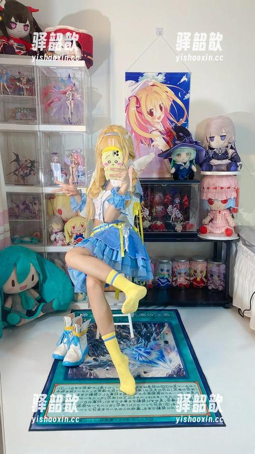 白栎Shirly 白栎Shirly的最新cos让我明白,藤田琴音打歌服才是真正的‘青少年心灵鸡汤’!