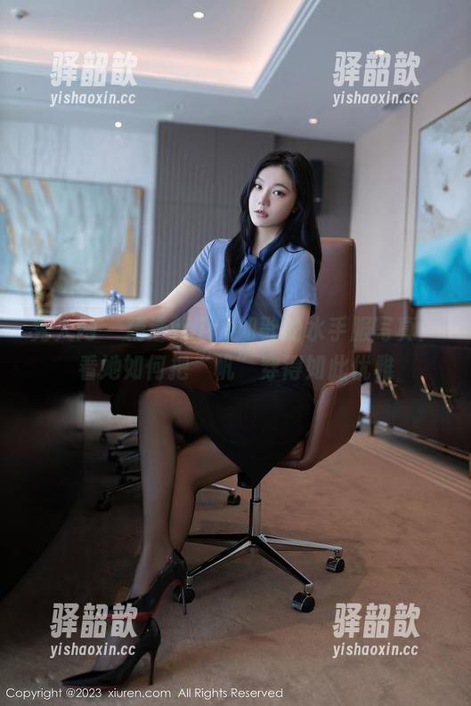 秀人网-fairy如歌 秀人网 - 精选fairy如歌的水手服写真:看她如何把“帆”穿得如此优雅