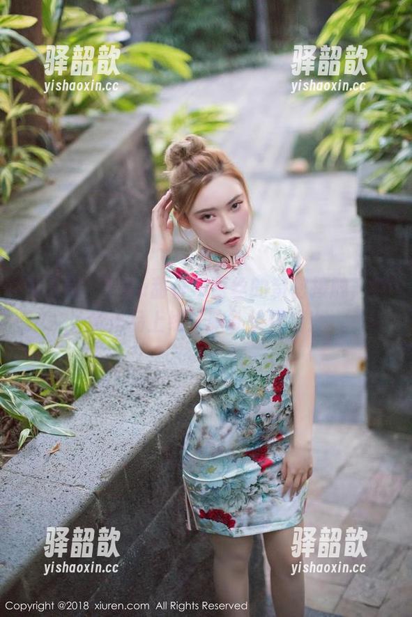 秀人网 - tina甜仔与蕾丝的亲密接触，全套作品上线，脑补快开始！
