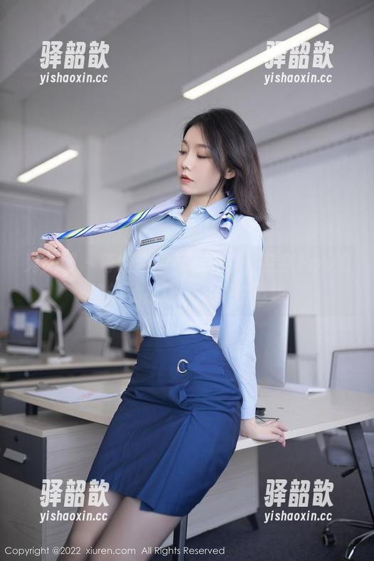 秀人网-奈奈Fox 秀人网 - 每组套图都有故事,奈奈Fox姐姐的私拍让人忍不住遐想