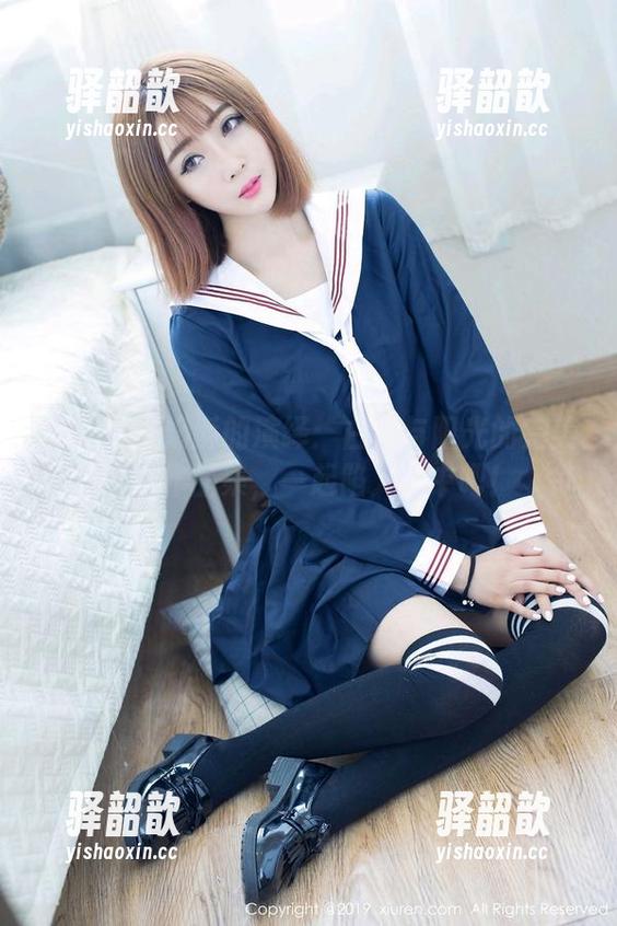 秀人网-奶酥 秀人网 - 奶酥的演绎:白裙与阳光的完美邂逅作品集,一起陷入梦中吧!