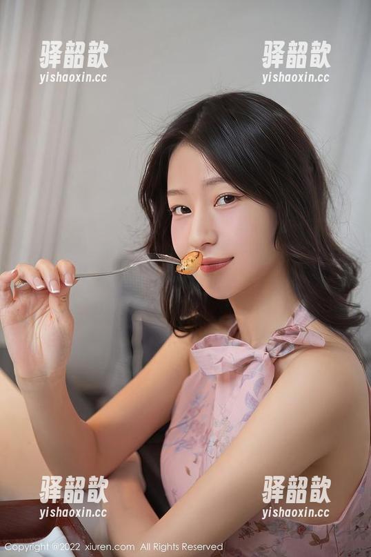 秀人网-柴婉艺Averie 秀人网 - 柴婉艺Averie泳装秀场:图集更新,不怕水淋淋,只有美丽在发光!