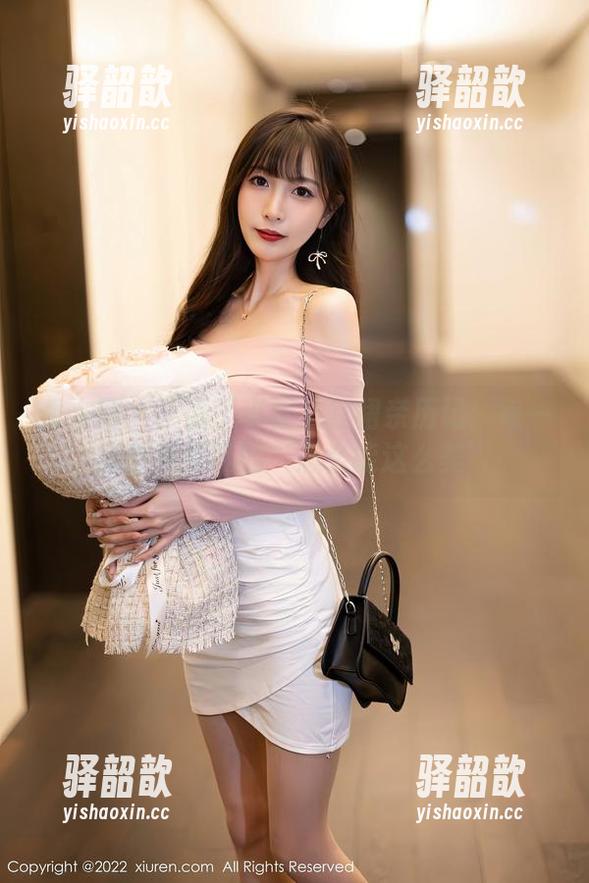 秀人网-王俪丁小宝贝 秀人网 - 王俪丁小宝贝红裙亲历记:每一张都是精选的‘怎么能这么美’
