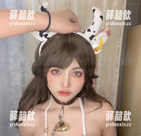 芊川一笑MNK 不需要灯光的圣诞,芊川一笑MNK的无圣光合集里隐藏了哪些惊喜?