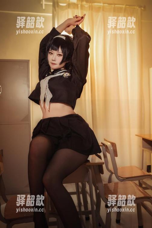 贞子蜜桃 页面好丑,但贞子蜜桃围裙自拍最新资源依旧迷人