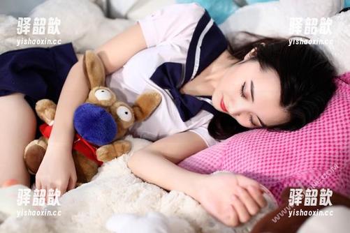 轰趴猫-曲曲 轰趴猫 - 看曲曲如何驾驭黑丝,这波美图你绝对不想错过,快下载!