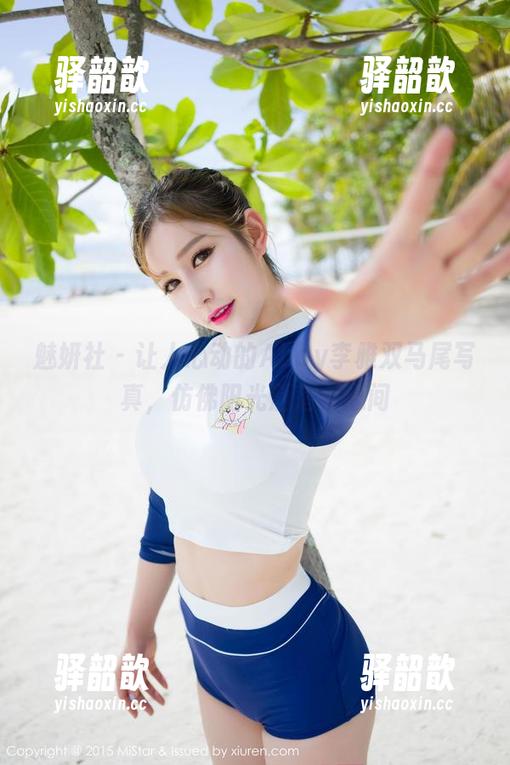 魅妍社-Abby李雅 魅妍社 - 让人心动的Abby李雅双马尾写真,仿佛阳光洒落在心间