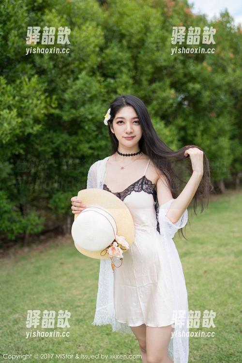 魅妍社-夏倪可ella 魅妍社 - 谁能拒绝这样的美图?看看夏倪可ella的白衬衫壁纸,简直不能更吸引人。