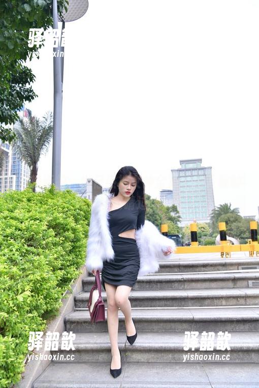 魔镜街拍 魔镜街拍:牛仔热裤女神全集,用下载的方式让眼睛过个瘾!
