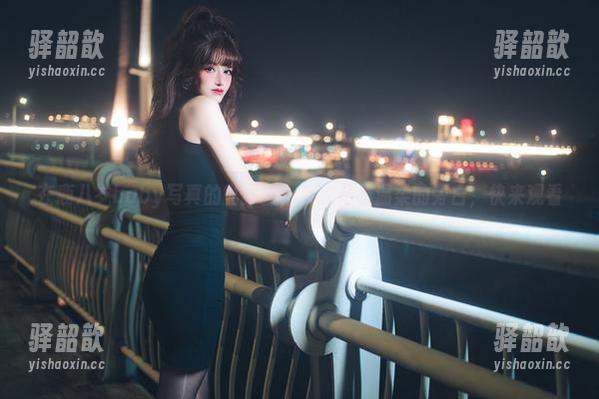 鹿八岁baby 在鹿八岁baby写真的世界里,毛衣是最温柔的旁白,快来观看